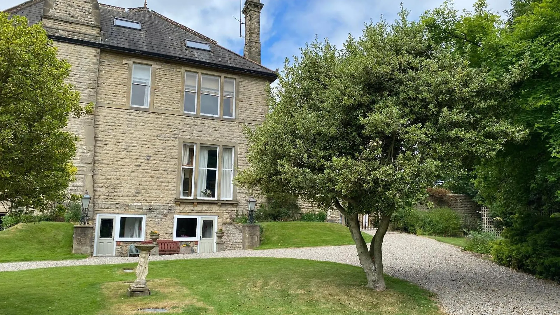 Bellfield Country Suites Masham